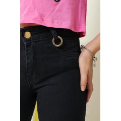 CALÇA PRETA COM LYCRA (C/ ARGOLA) (REF. 400)