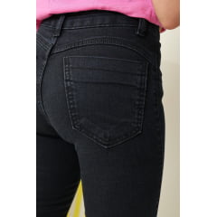 CALÇA PRETA COM LYCRA (C/ ARGOLA) (REF. 400)