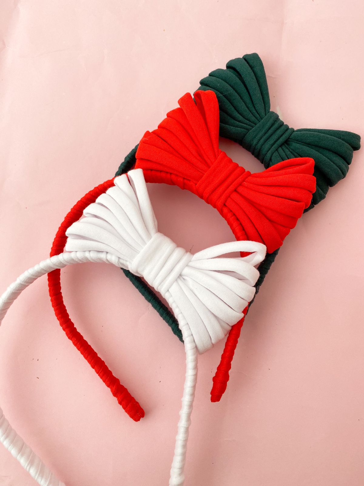 TIARA EM MALHA FIO 30 (REF. 002)